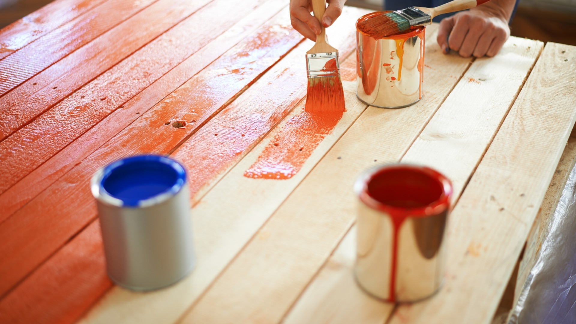 Peinture sur bois avec vernis